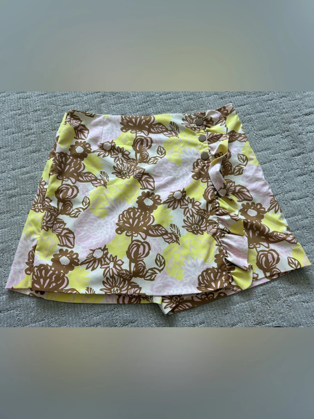 Tory Burch Tory Sport Printed Ruffle Golf Skort in French Crème Bouquet Pink